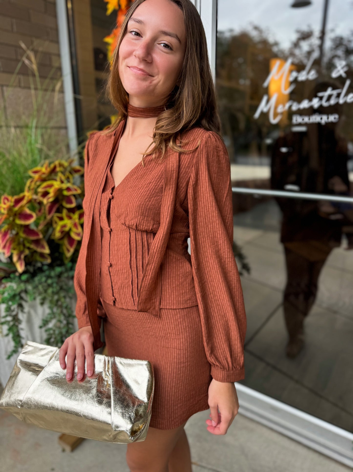 Brick Top With Scarf